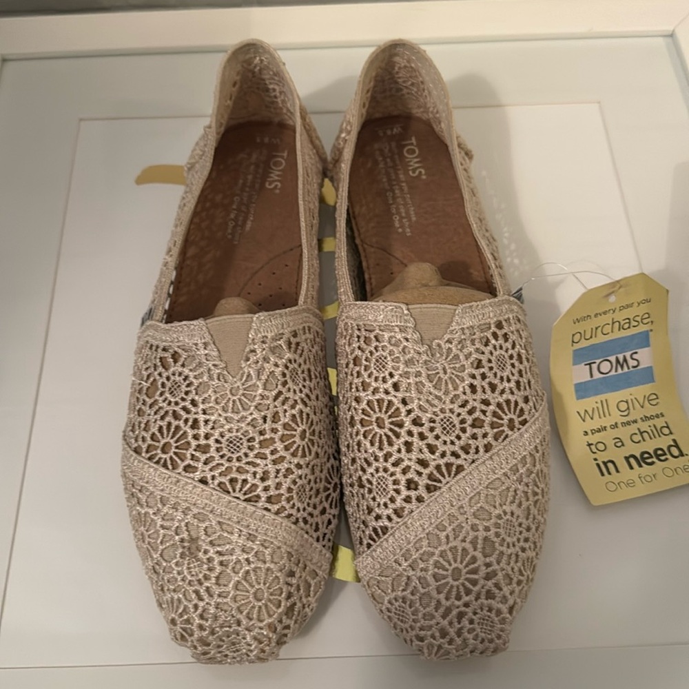 TOMS Alpargata Crochet Slip On